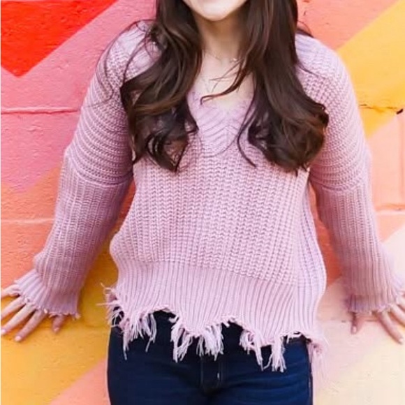 Main Strip Dusty Pink Frayed V-Neck Sweater - Picture 1 of 4